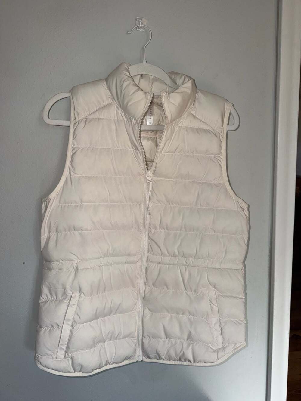 Fabletics Women's Quilted Puffer Vest in Off-White